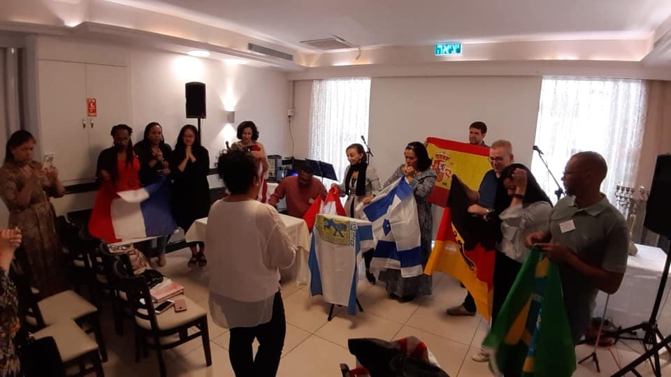 Intercessão pelas nações com bandeiras